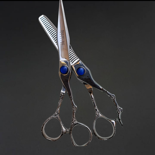 CARVED CURVES SHEARS